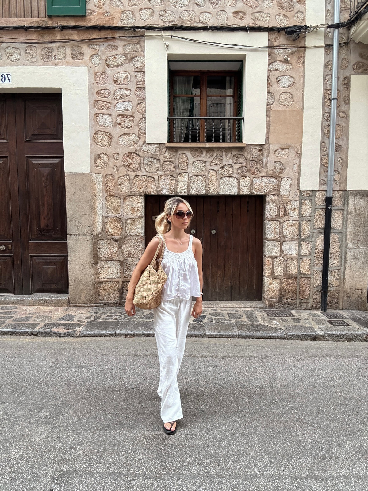 The Nile Linen Trouser